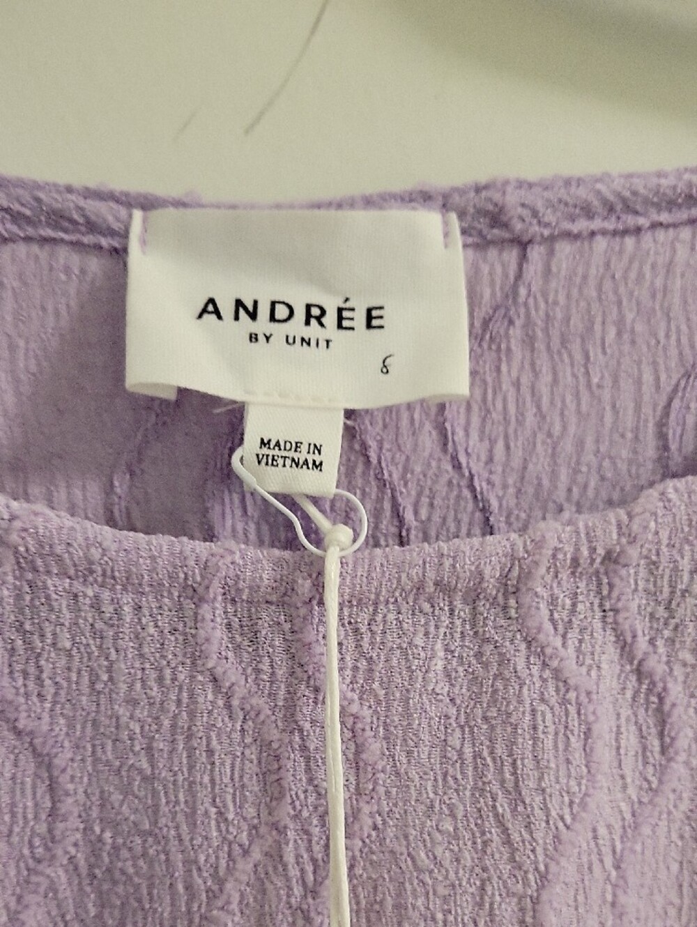 ANDREE BY UNIT Lilac Wave-Texture Short Sleeve Top Size Small - Picture 2 of 6